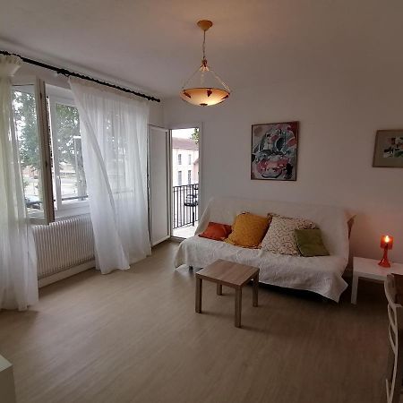 Joli F2 En Face De La Gare De Paray-Le-Monial Apartamento Exterior foto